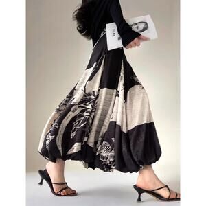 Commense Bud Waist Side Zipper Skirt